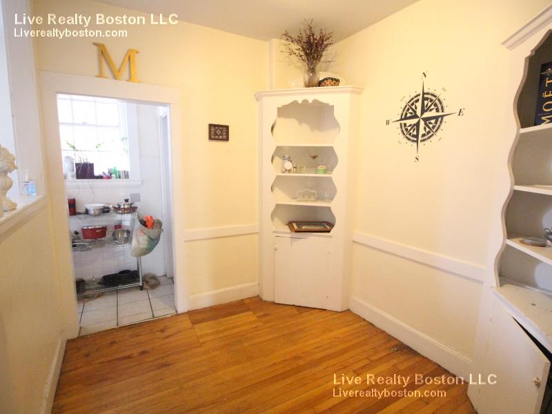 74 Egmont, Brookline