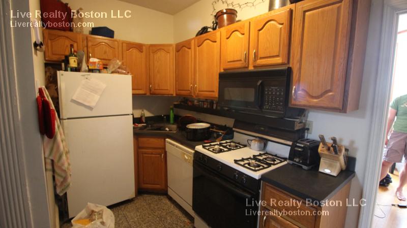 1254 Commonwealth Ave, Allston