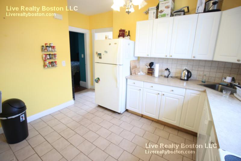 30 Antwerp St, Brighton