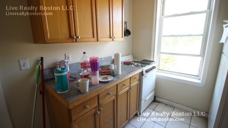 4 Farrington Ave, Allston