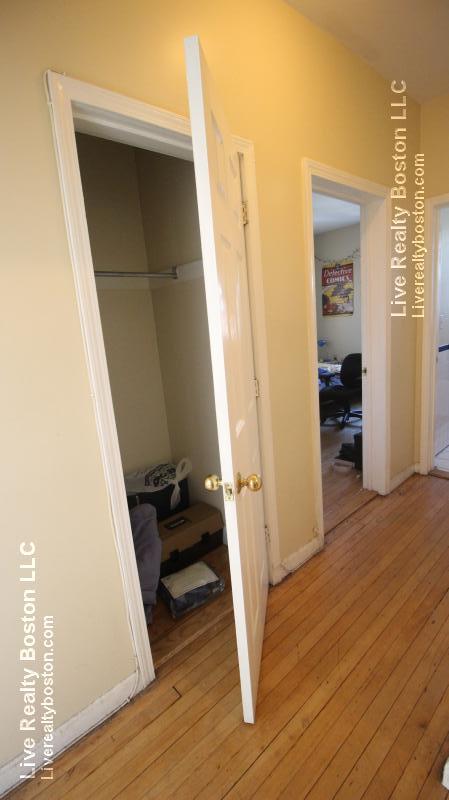 4 Farrington Ave, Allston