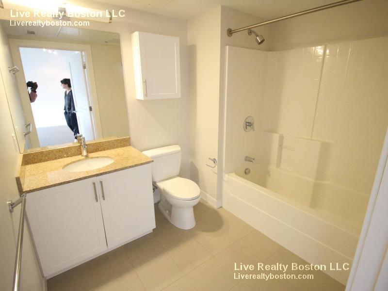 60 Brainerd Rd, Allston