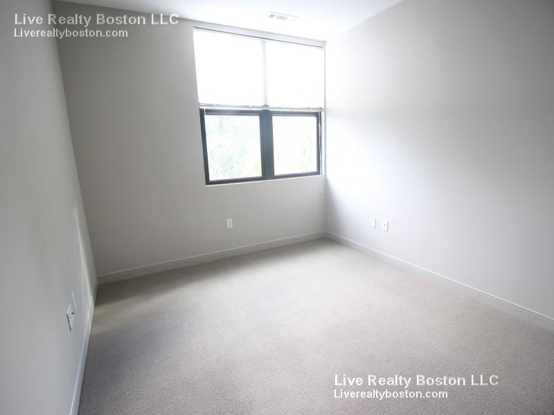 60 Brainerd Rd, Allston