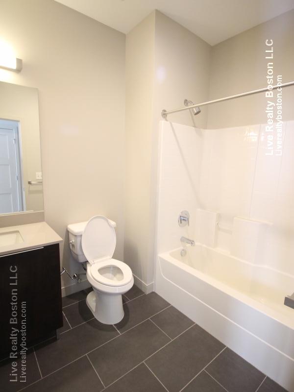 60 Brainerd Rd, Allston