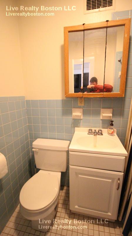 125 Brook St, Brookline Village