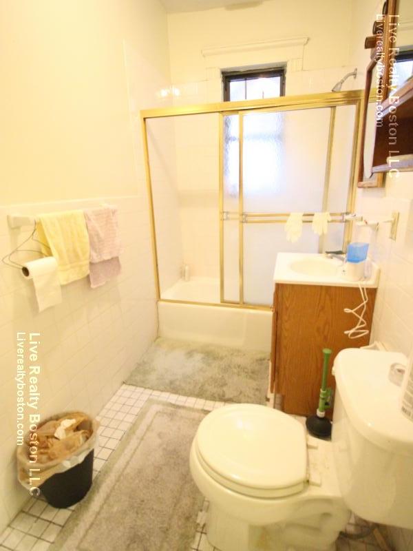 47 Gordon St, Allston