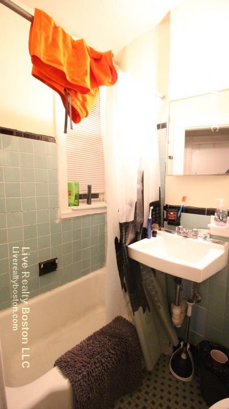 73 Harvard Ave, Allston