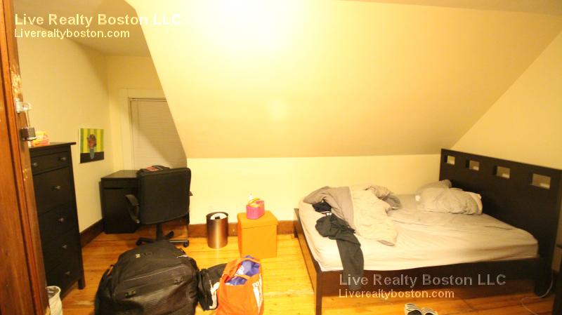 39 Pratt St, Allston