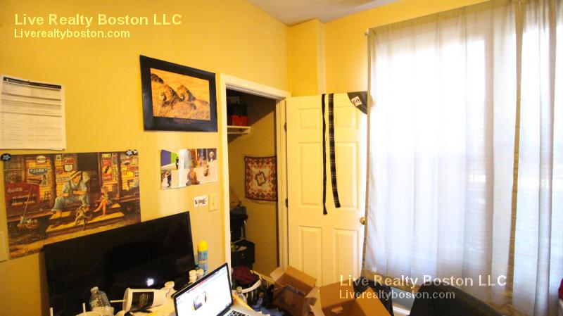 17 Highgate St, Allston