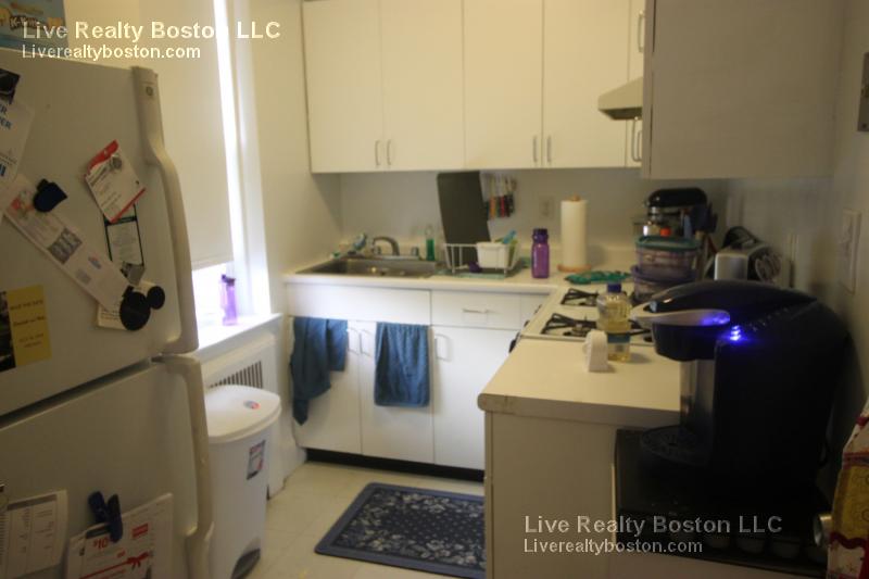 1 bed, 1 bath apartment for rent at 75 Kilsyth Rd Unit 4, Brighton — photo 14 of 15