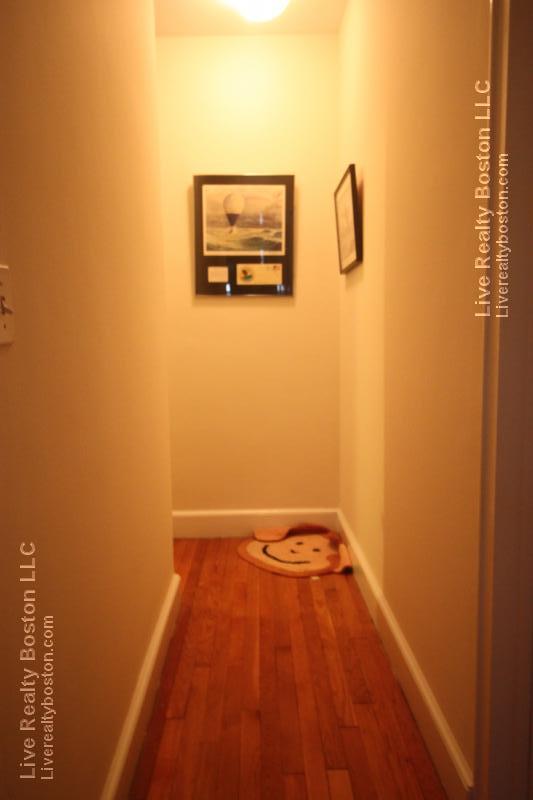 1 bed, 1 bath apartment for rent at 75 Kilsyth Rd Unit 4, Brighton — photo 9 of 15