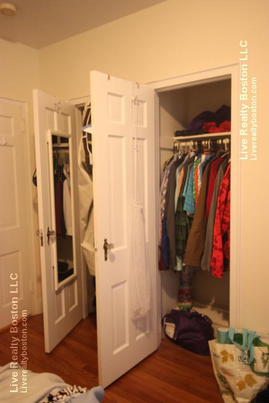 1 bed, 1 bath apartment for rent at 75 Kilsyth Rd Unit 4, Brighton — photo 3 of 15