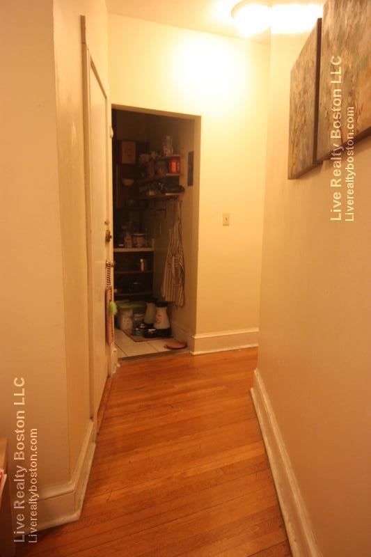 1232 Beacon St, Coolidge Corner