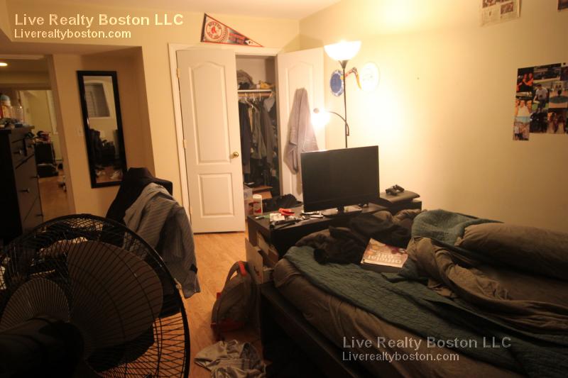 1130 Commonwealth Ave, Allston