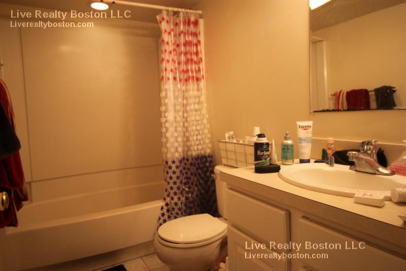 1130 Commonwealth Ave, Allston