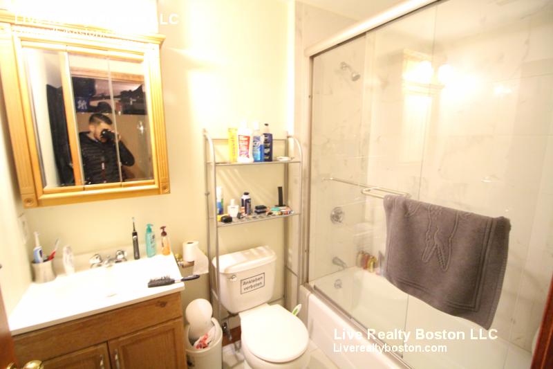 102 Allston St, Allston