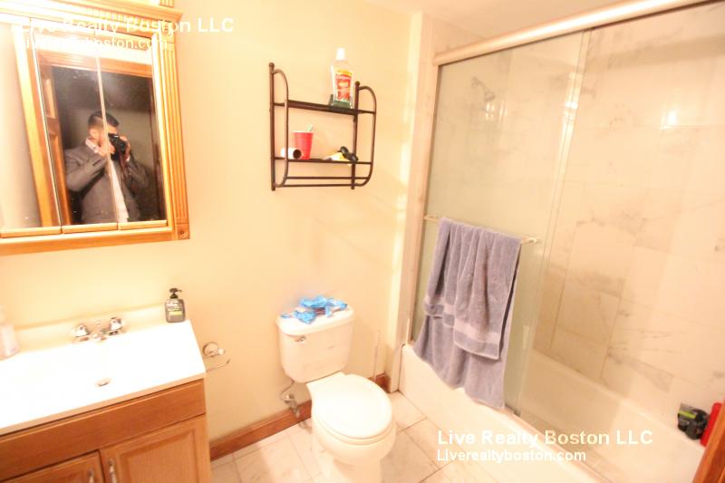 102 Allston St, Allston