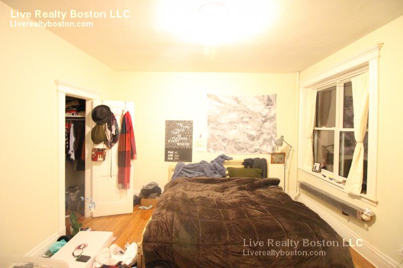 22 Euston St, Coolidge Corner