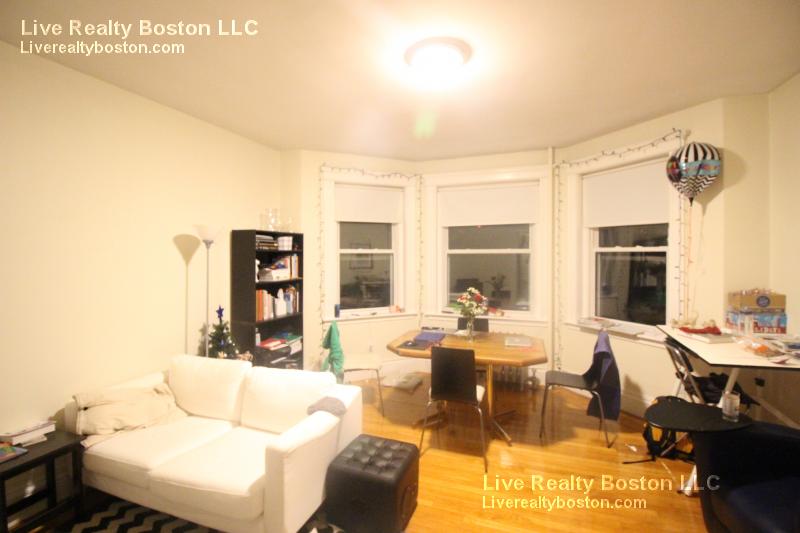 22 Euston St, Coolidge Corner