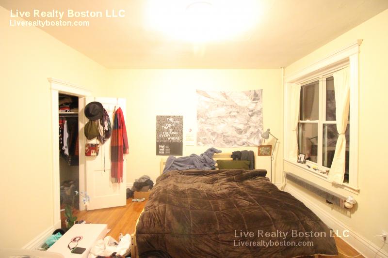 22 Euston St, Coolidge Corner