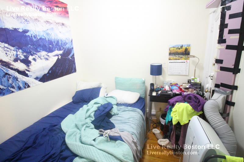 22 Euston St, Coolidge Corner