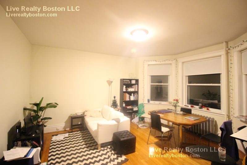 22 Euston St, Coolidge Corner