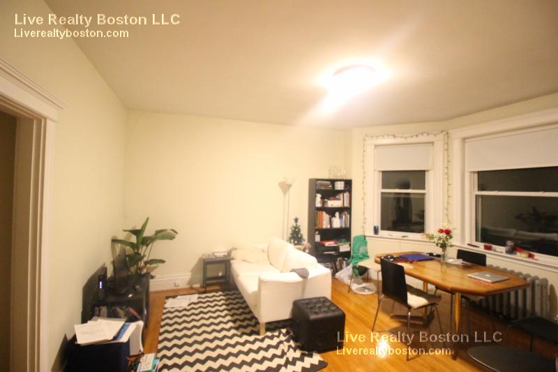 22 Euston St, Coolidge Corner