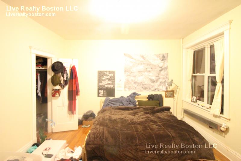 22 Euston St, Coolidge Corner