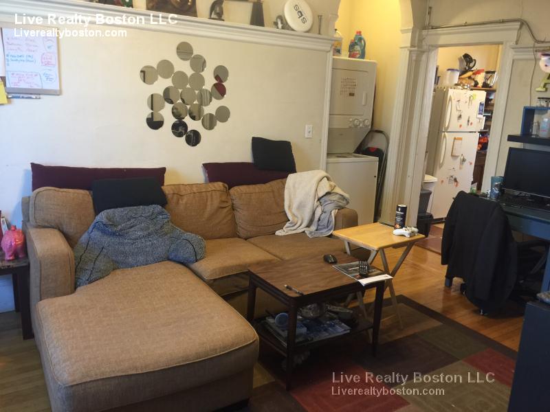 47 Gordon St, Allston