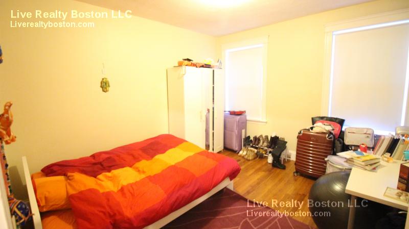 1193 Commonwealth Ave, Allston