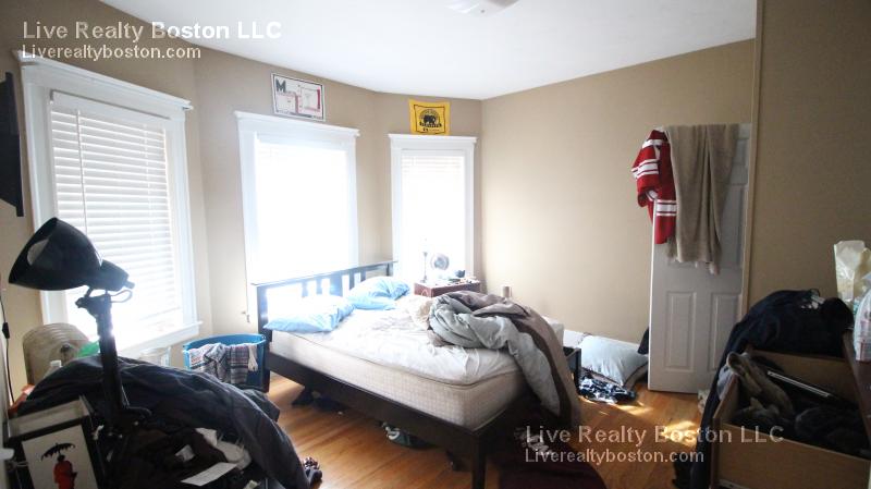 97 Kilsyth Rd, Brighton