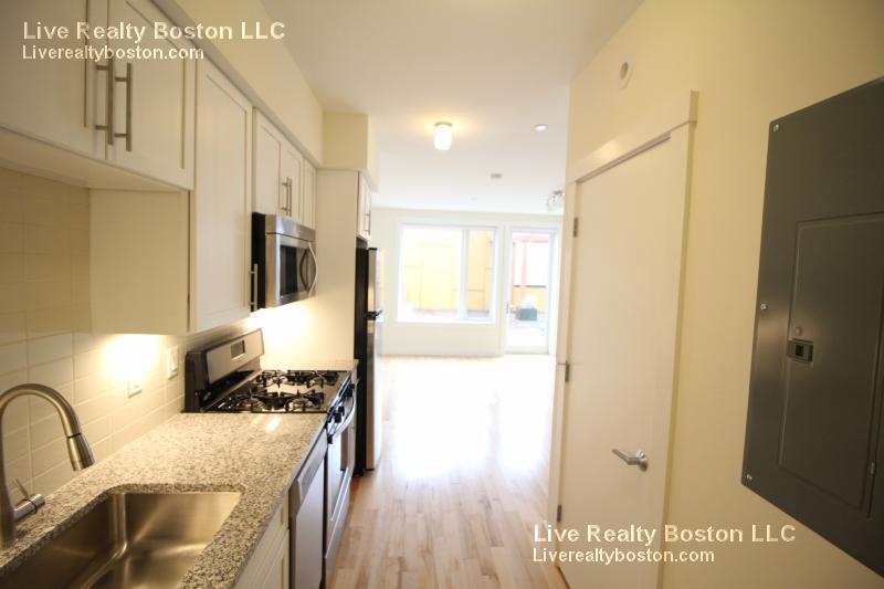 1 bed, 1 bath apartment for rent at 603 Concord Ave Unit 302, Cambridge — photo 1 of 11