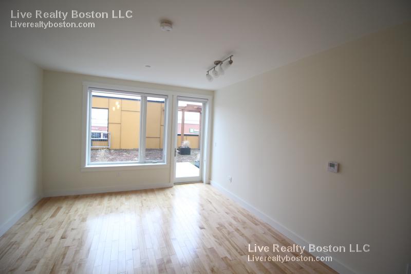 1 bed, 1 bath apartment for rent at 603 Concord Ave Unit 302, Cambridge — photo 2 of 11