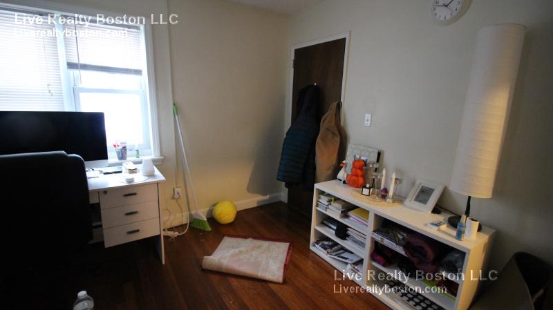 4 President Ter, Allston