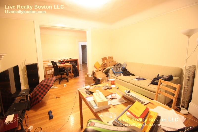 48 Babcock St, Coolidge Corner