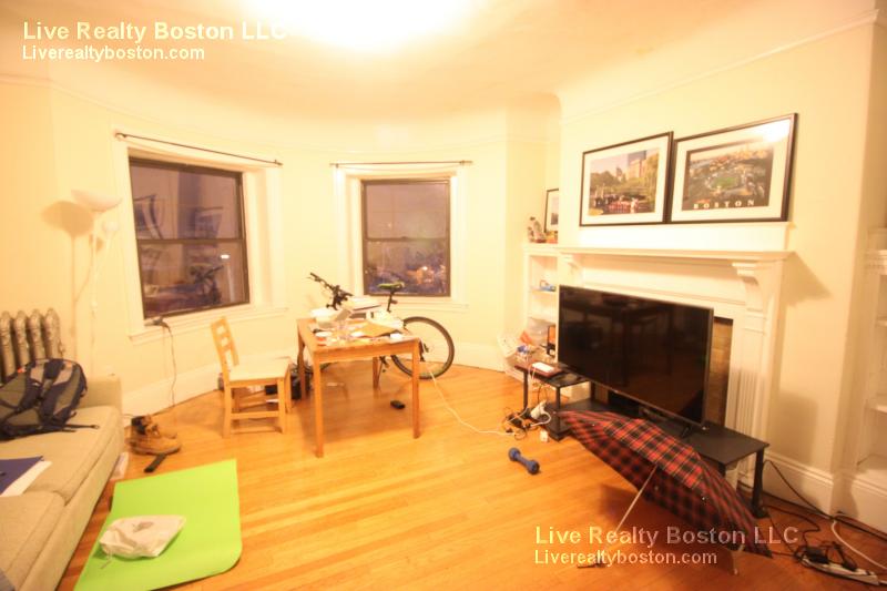 48 Babcock St, Coolidge Corner