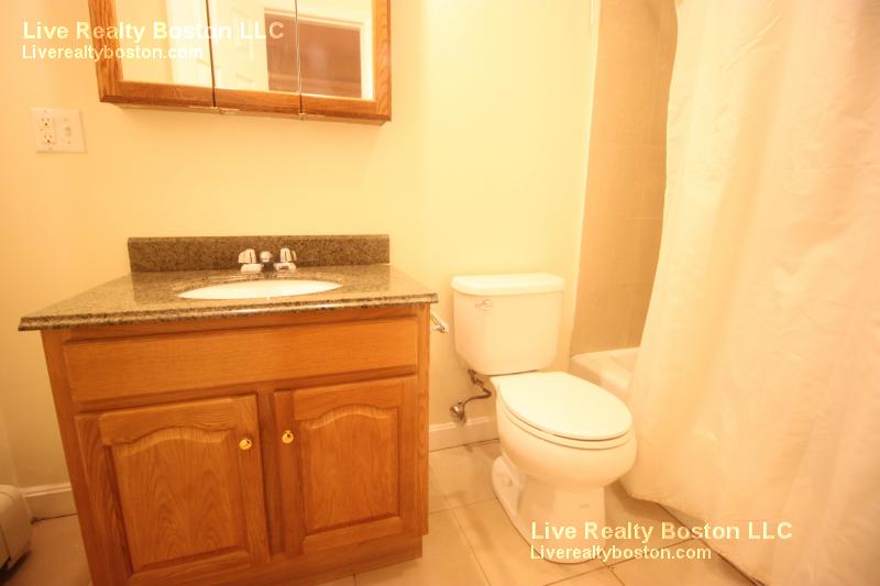 18 Euston St, Brookline Village