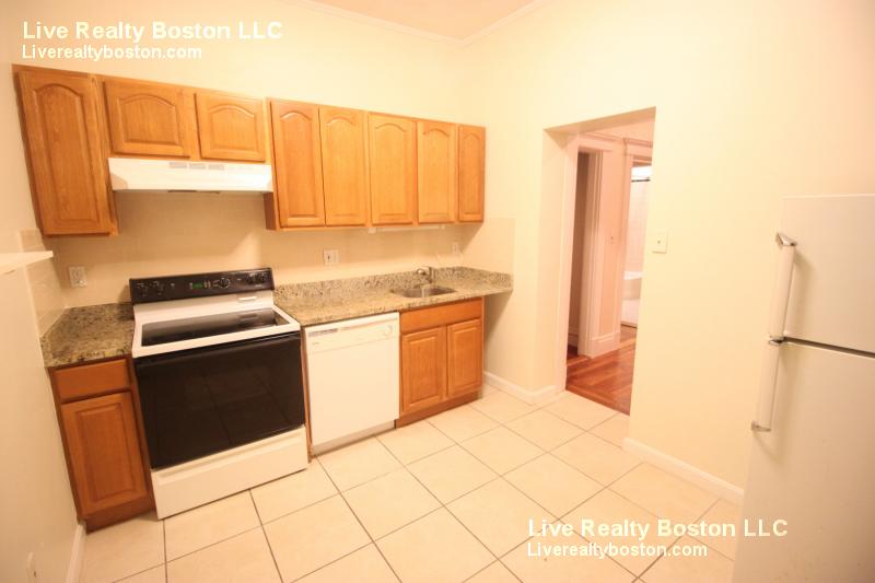 18 Euston St, Brookline Village