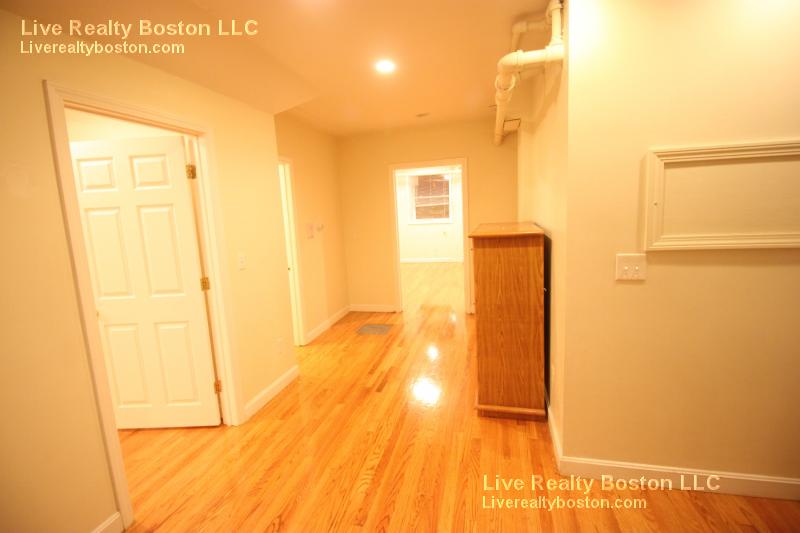 18 Euston St, Brookline Village