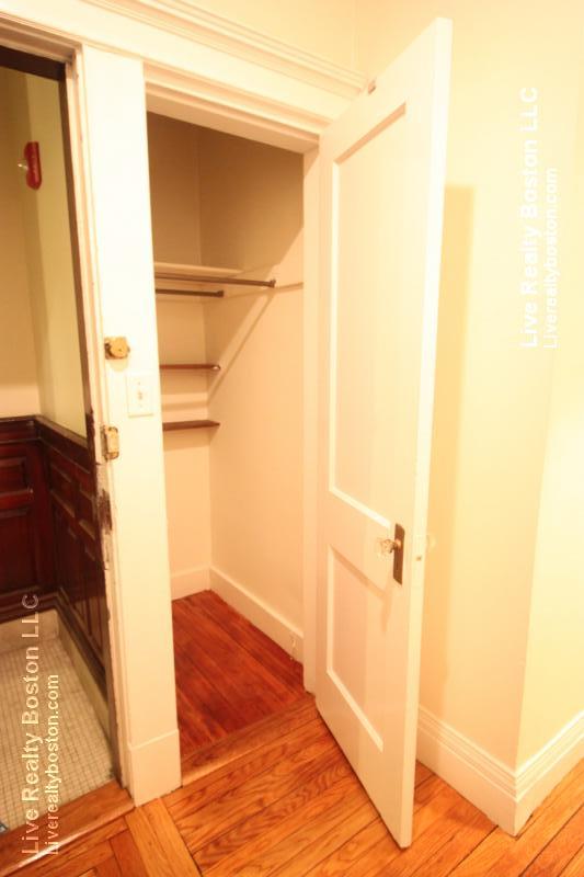 18 Euston St, Brookline Village