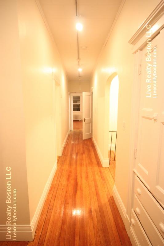 18 Euston St, Brookline Village