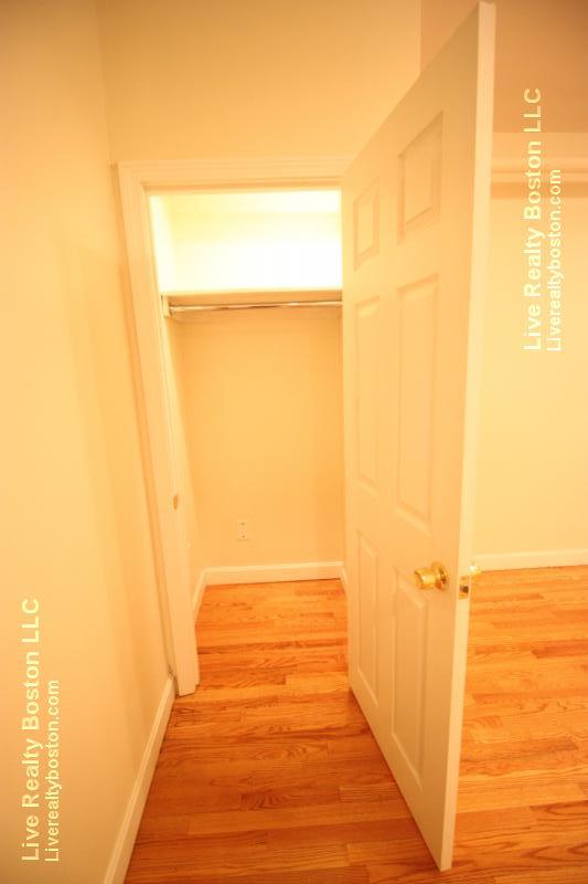 18 Euston St, Brookline Village