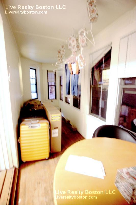 48 Babcock St, Coolidge Corner