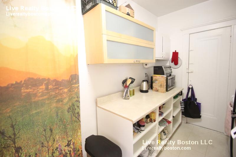 99 Brainerd Rd, Allston