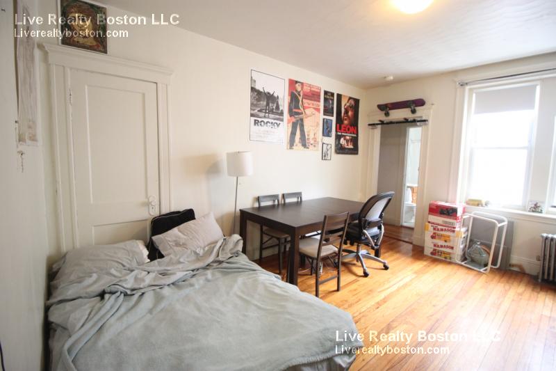 99 Brainerd Rd, Allston