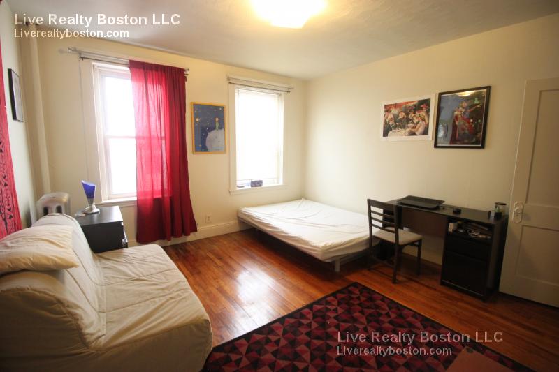 99 Brainerd Rd, Allston