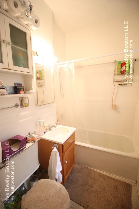 99 Brainerd Rd, Allston