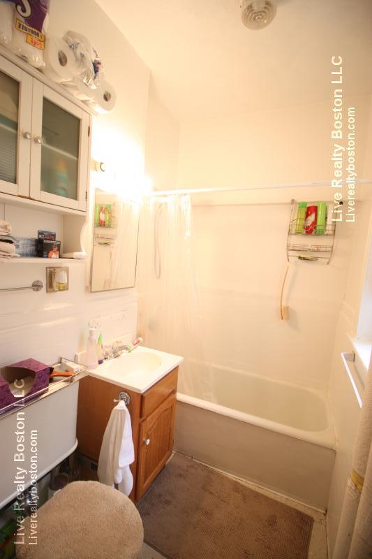 99 Brainerd Rd, Allston