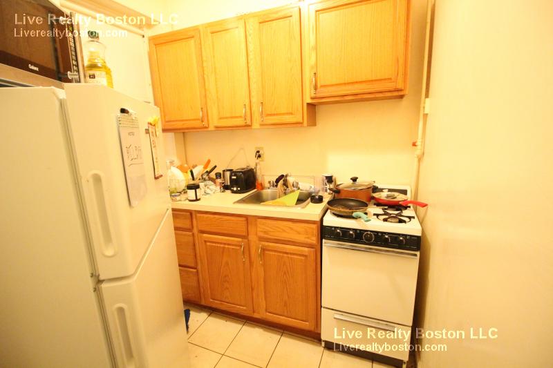 24 Westland Ave, Fenway