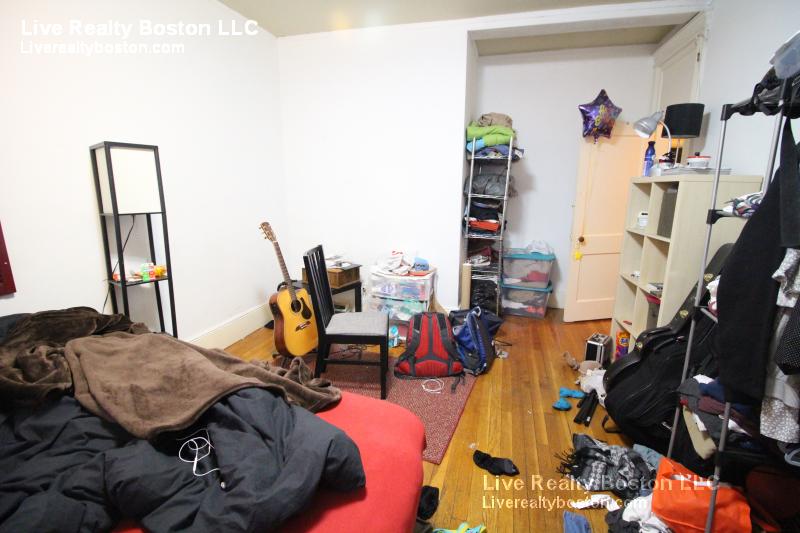 24 Westland Ave, Fenway